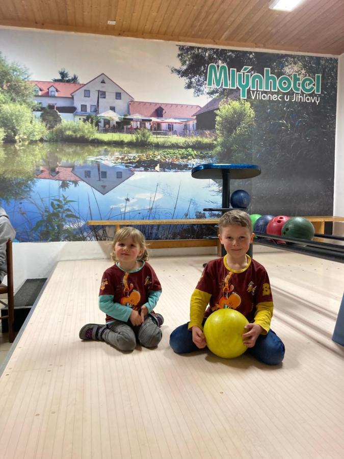 Hotel Mlyn - Jihlava Vílanec Esterno foto