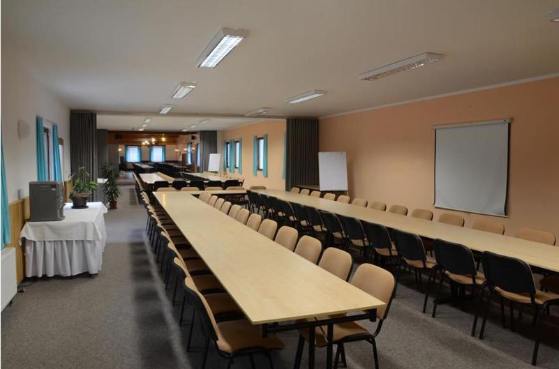 Hotel Mlyn - Jihlava Vílanec Esterno foto